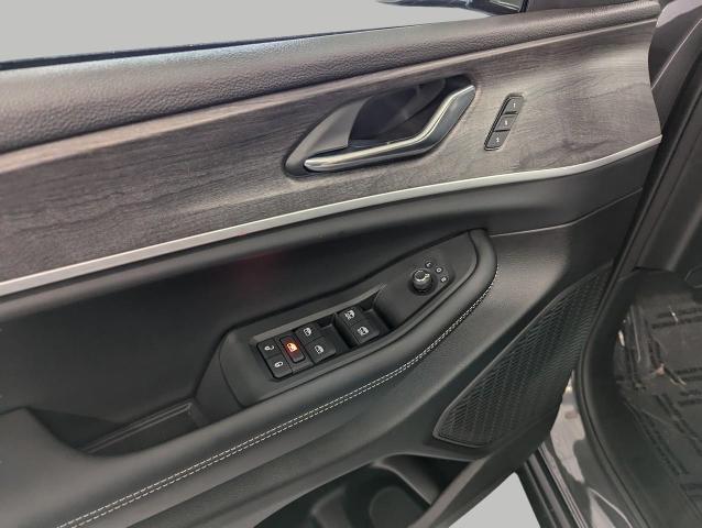 2025 Jeep Grand Cherokee Vehicle Photo in Oshkosh, WI 54901