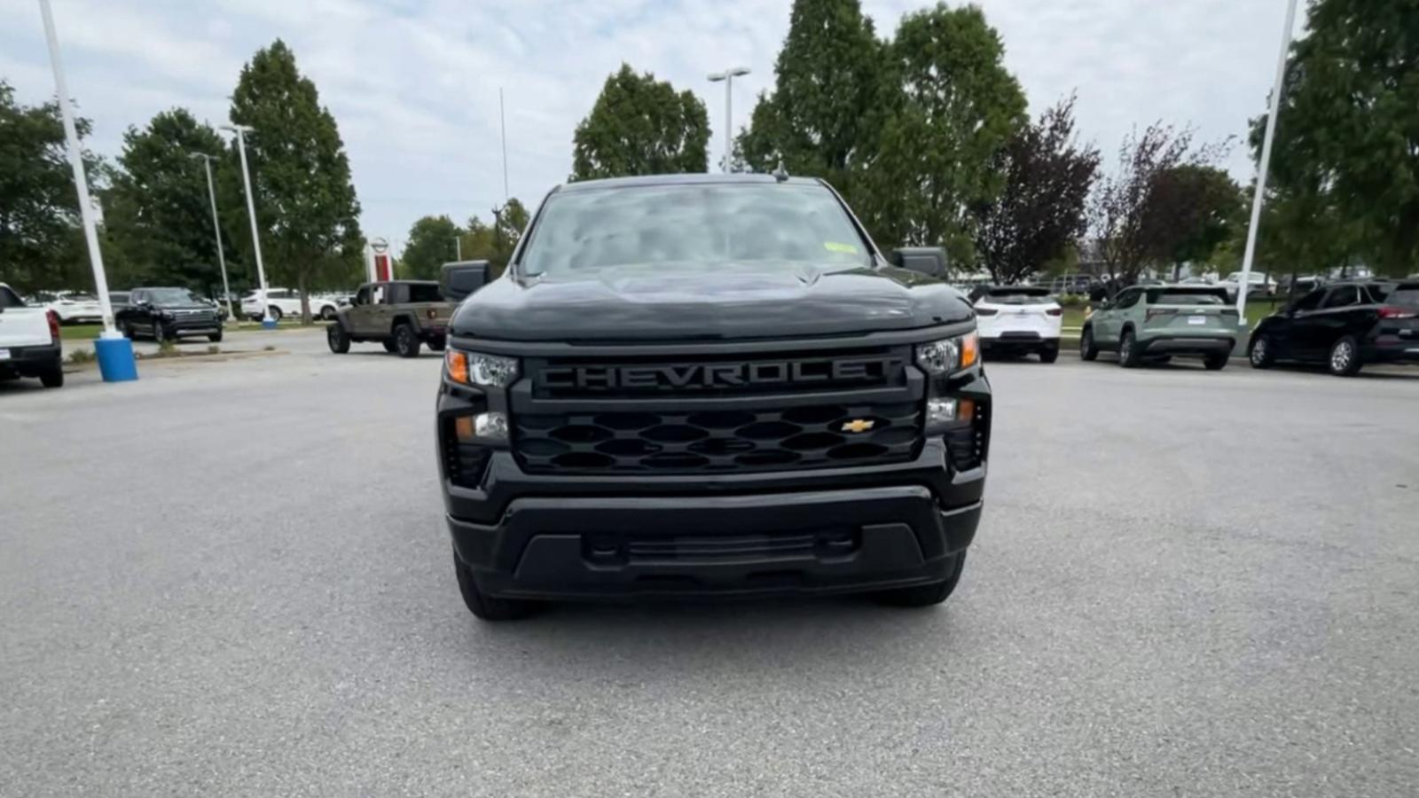 2024 Chevrolet Silverado 1500 Vehicle Photo in BENTONVILLE, AR 72712-4322