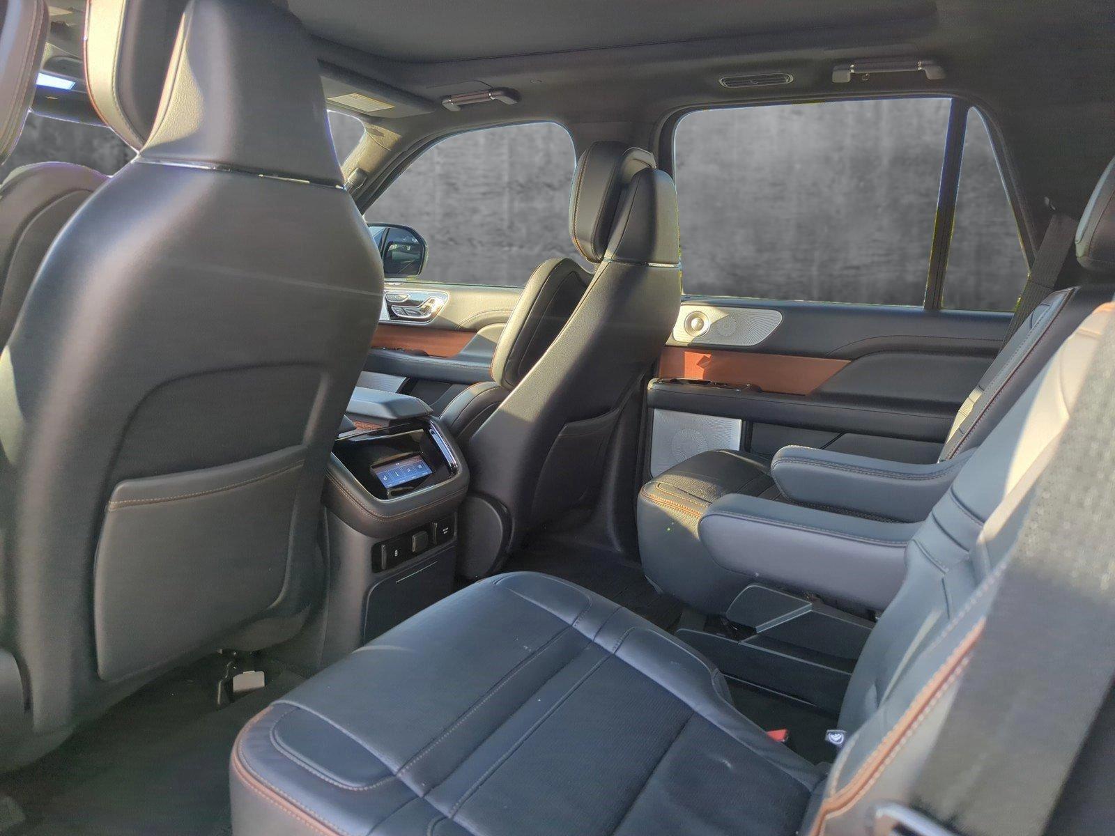 2023 Lincoln Navigator Vehicle Photo in Pembroke Pines, FL 33027