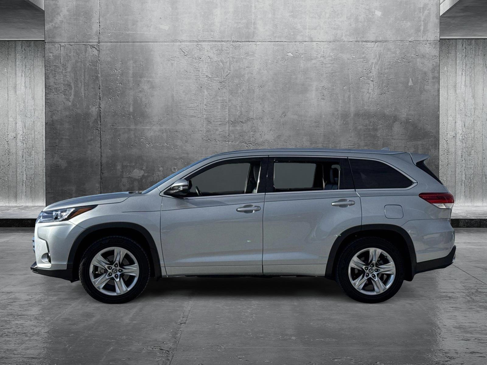 2019 Toyota Highlander Vehicle Photo in Ft. Myers, FL 33907