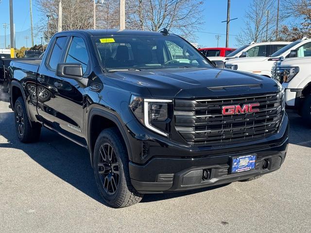 2025 GMC Sierra 1500 Vehicle Photo in LOWELL, MA 01852-4336