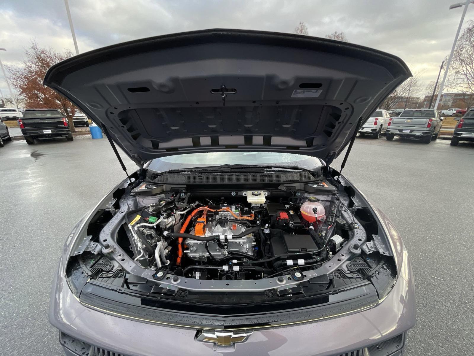 2025 Chevrolet Equinox EV Vehicle Photo in BENTONVILLE, AR 72712-4322