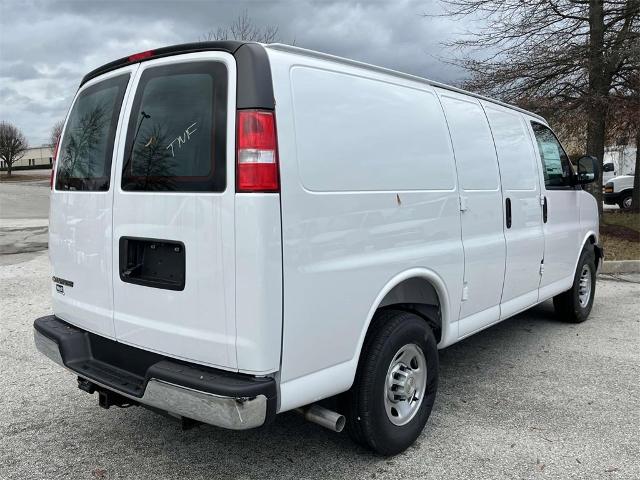 2025 Chevrolet Express Cargo 2500 Vehicle Photo in ALCOA, TN 37701-3235