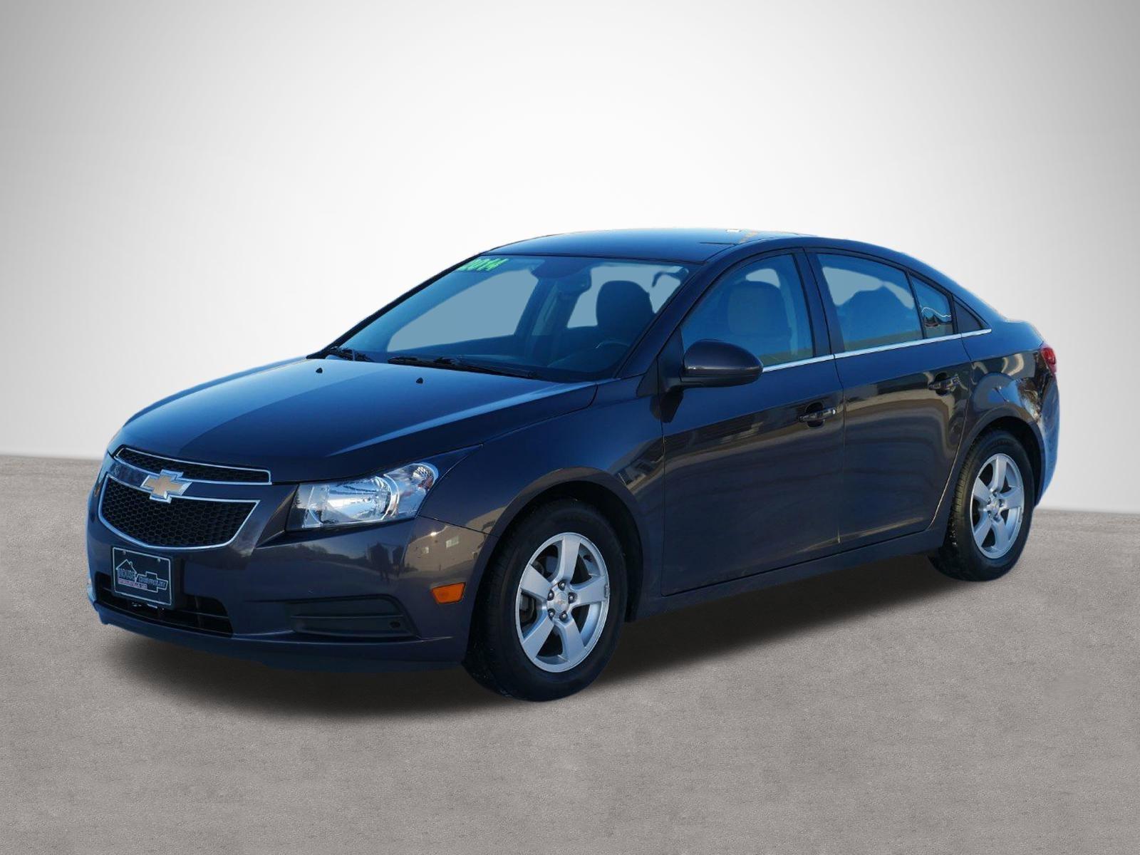 Used 2014 Chevrolet Cruze 1LT with VIN 1G1PC5SB3E7453053 for sale in Owatonna, Minnesota