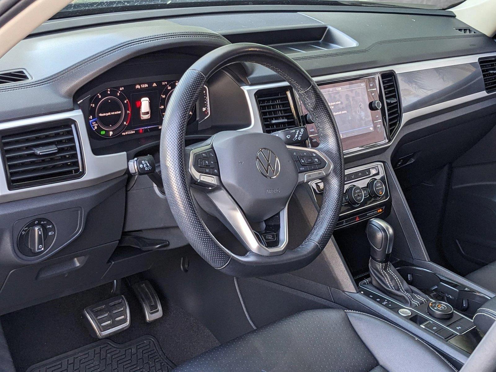 2022 Volkswagen Atlas Vehicle Photo in Tampa, FL 33614