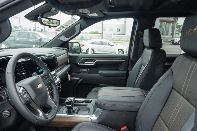 2025 Chevrolet Silverado 1500 Vehicle Photo in VENTURA, CA 93003-8585