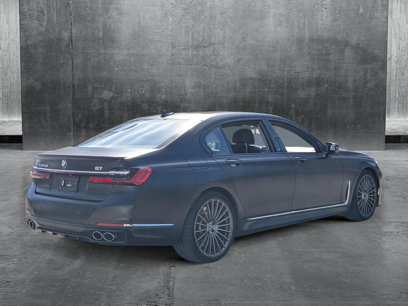 2022 BMW ALPINA B7 xDrive Vehicle Photo in Coconut Creek, FL 33073