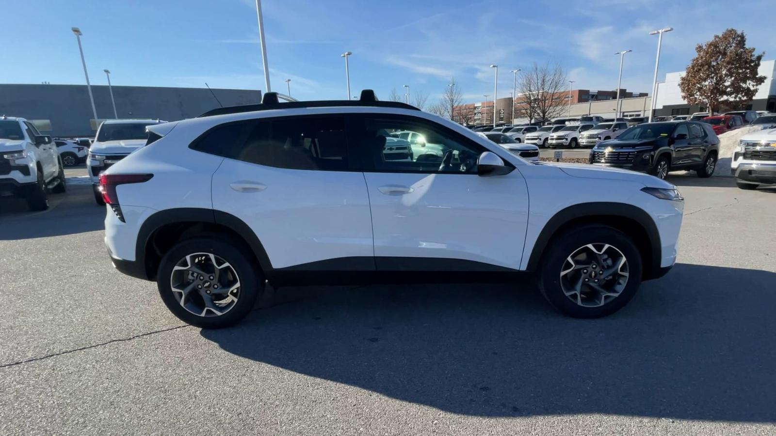 2025 Chevrolet Trax Vehicle Photo in BENTONVILLE, AR 72712-4322