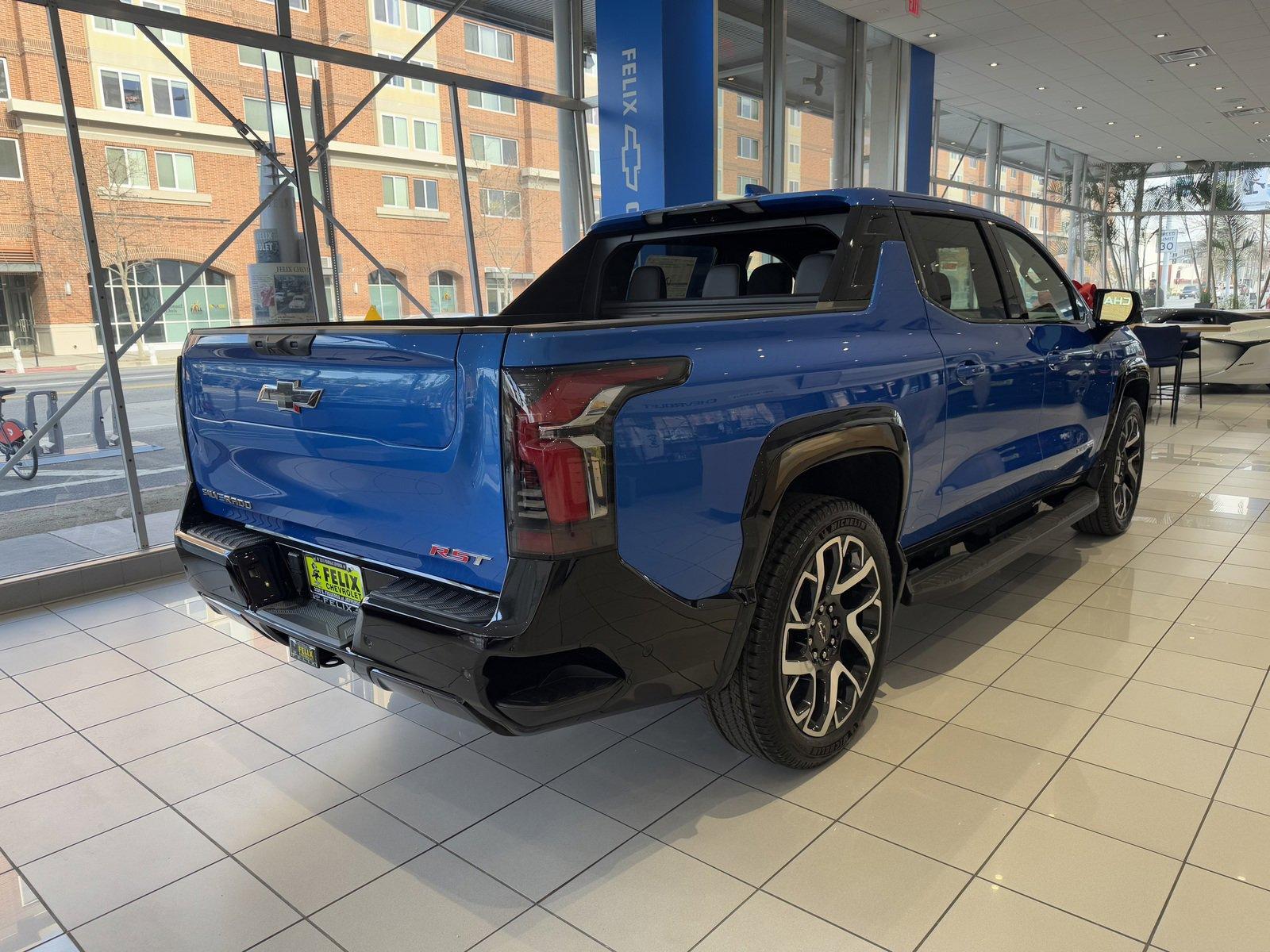 2025 Chevrolet Silverado EV Vehicle Photo in LOS ANGELES, CA 90007-3794