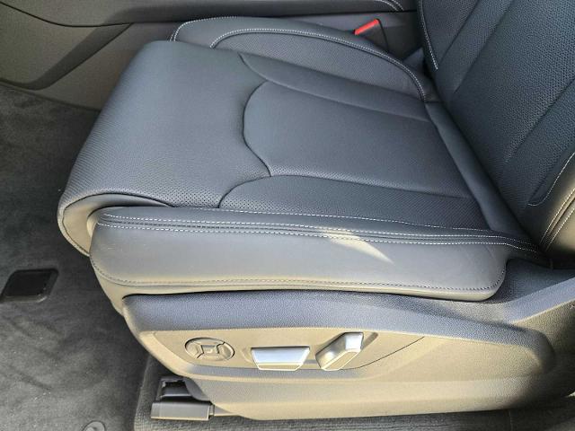 2025 Audi Q7 Vehicle Photo in SUGAR LAND, TX 77478