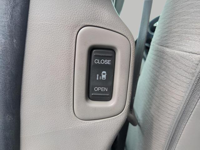 2011 Honda Odyssey Vehicle Photo in Green Bay, WI 54304