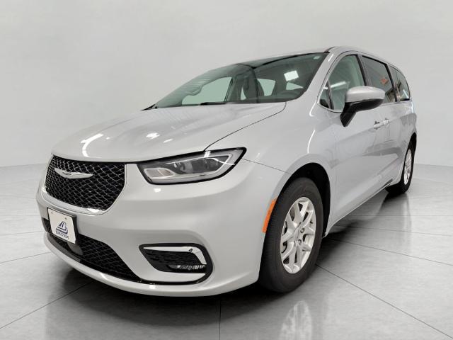 2023 Chrysler Pacifica Vehicle Photo in Green Bay, WI 54304