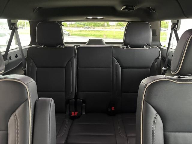2023 Chevrolet Suburban Vehicle Photo in MANHATTAN, KS 66502-5036