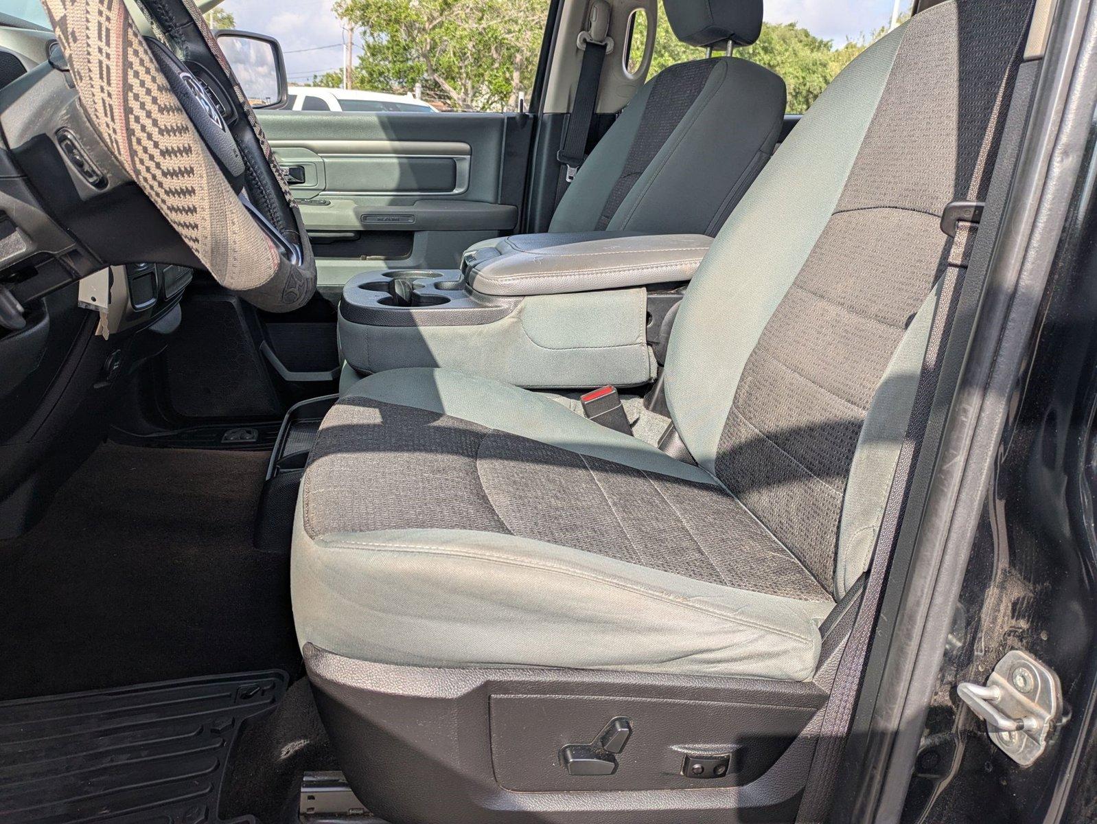 2015 Ram 1500 Vehicle Photo in Corpus Christi, TX 78415