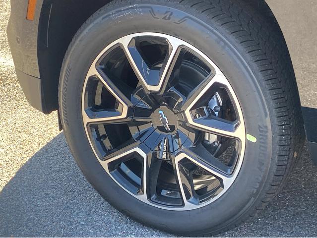 2025 Chevrolet Suburban Vehicle Photo in SAVANNAH, GA 31406-4513