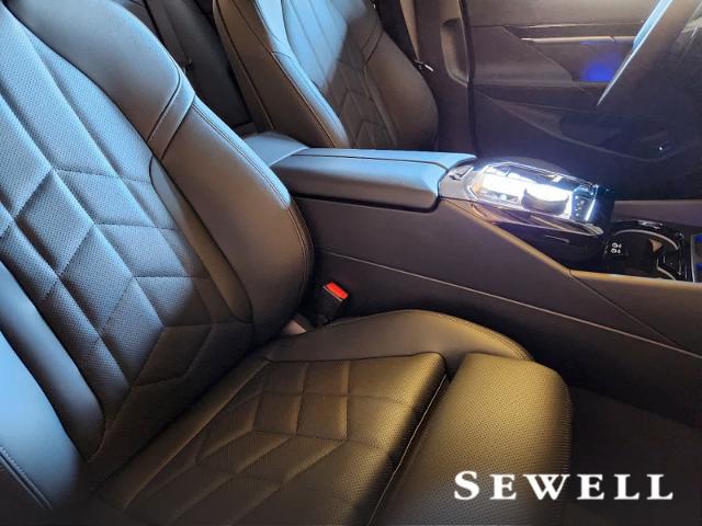 2025 BMW 530i Vehicle Photo in PLANO, TX 75024
