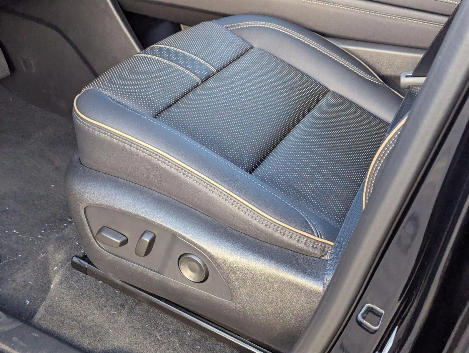 2025 Chevrolet Traverse Vehicle Photo in MIAMI, FL 33134-2699