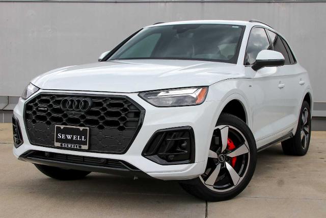 2024 Audi Q5 Vehicle Photo in SUGAR LAND, TX 77478