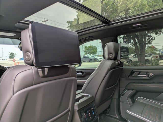2025 GMC Yukon Vehicle Photo in SELMA, TX 78154-1459