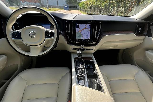 2021 Volvo XC60 Vehicle Photo in Houston, TX 77007