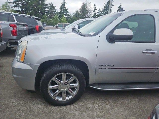 2012 GMC Yukon XL Vehicle Photo in PUYALLUP, WA 98371-4149
