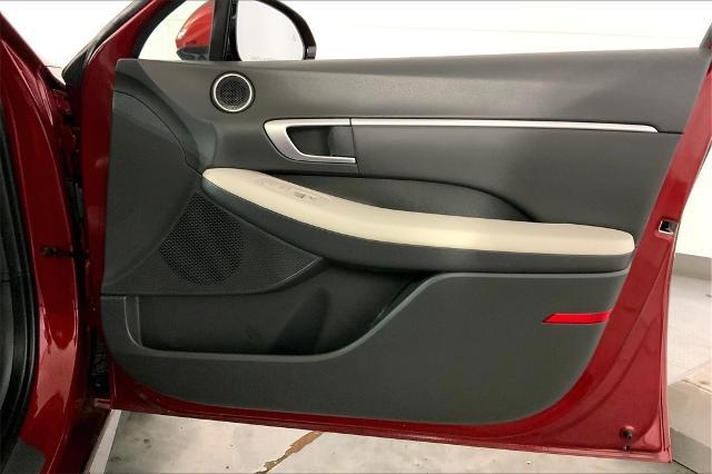 2024 Hyundai SONATA Vehicle Photo in Kansas City, MO 64114