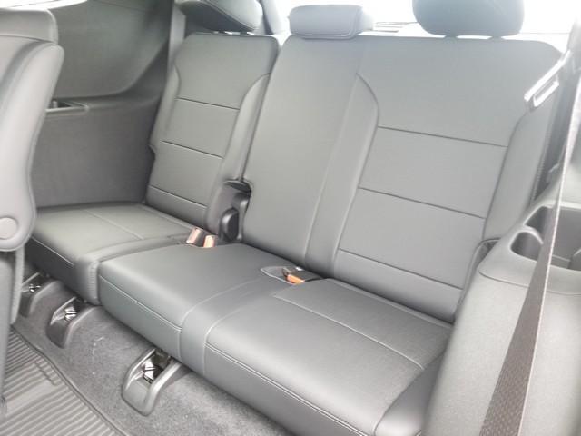 2025 Buick Enclave Vehicle Photo in ELYRIA, OH 44035-6349