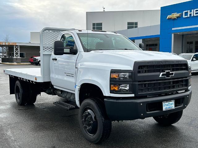 2023 Chevrolet Silverado 6500 HD Vehicle Photo in POST FALLS, ID 83854-5365