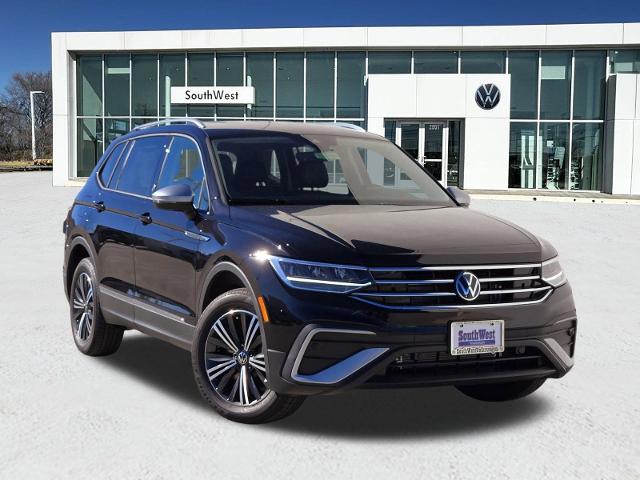 2024 Volkswagen Tiguan Vehicle Photo in WEATHERFORD, TX 76087