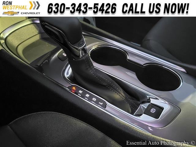 2025 Chevrolet Malibu Vehicle Photo in AURORA, IL 60503-9326