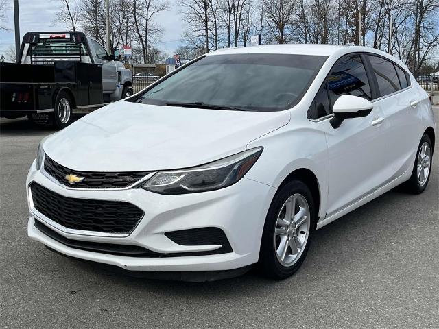 2017 Chevrolet Cruze Vehicle Photo in ALCOA, TN 37701-3235