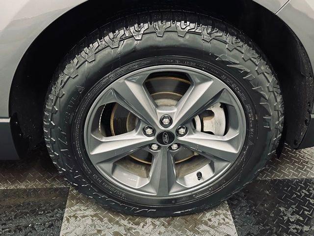 2022 Ford Edge Vehicle Photo in MEDINA, OH 44256-9631
