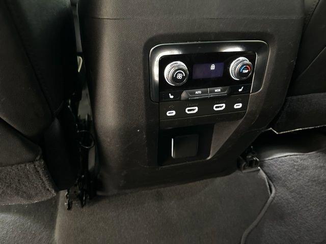 2021 GMC Yukon XL Vehicle Photo in MEDINA, OH 44256-9631