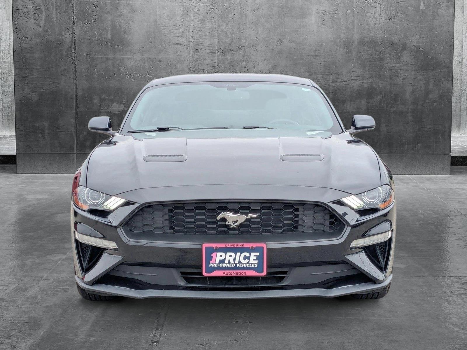 2018 Ford Mustang Vehicle Photo in Valencia, CA 91355