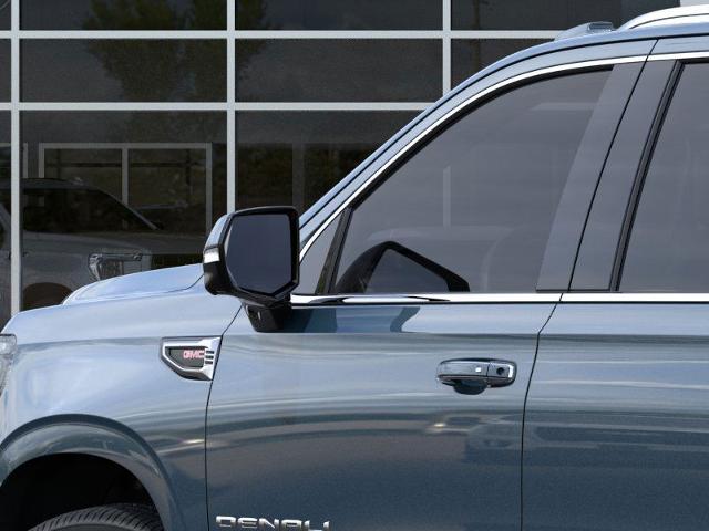 2025 GMC Yukon XL Vehicle Photo in GREEN BAY, WI 54303-3330