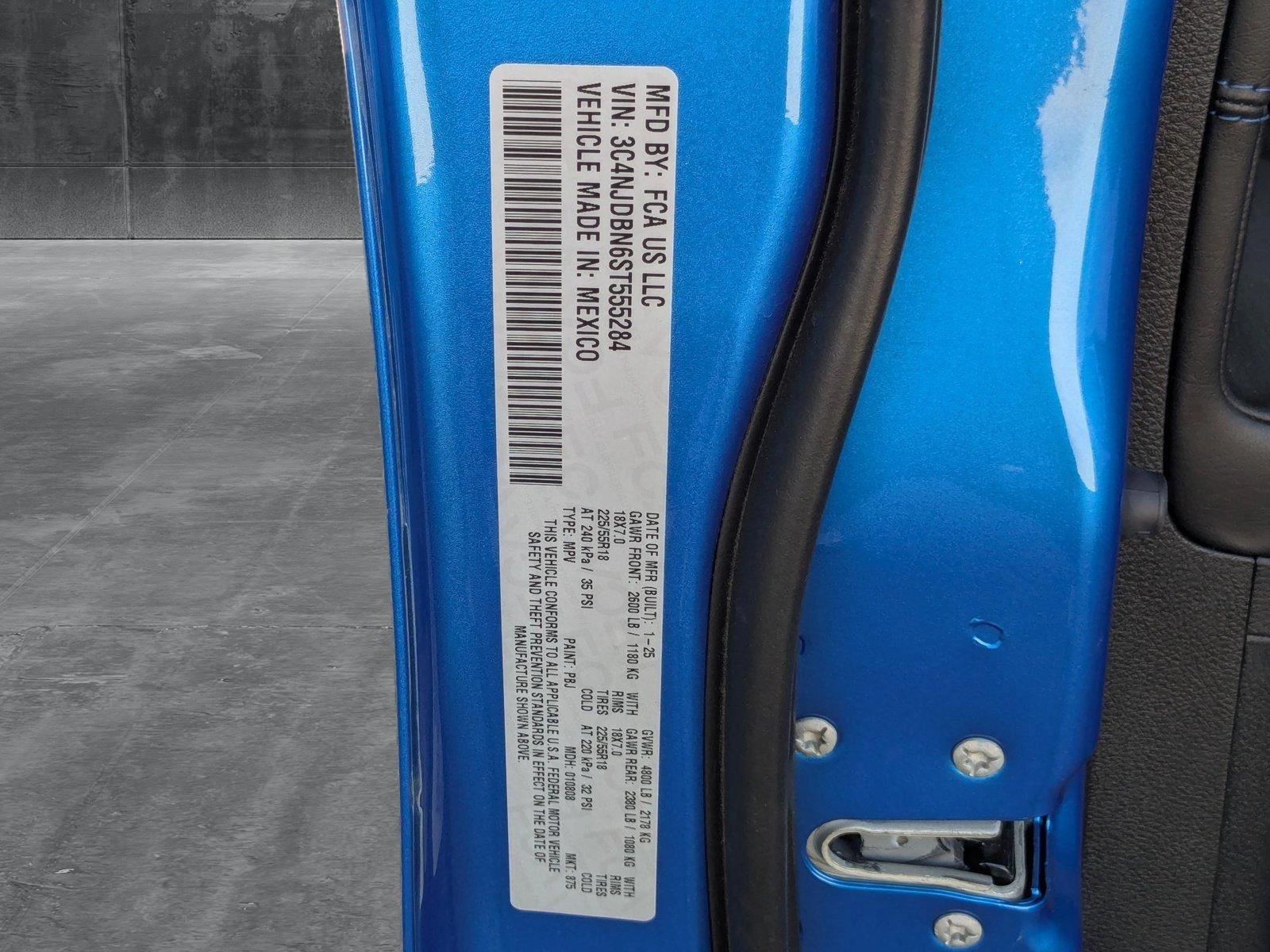 2025 Jeep Compass Vehicle Photo in Valencia, CA 91355