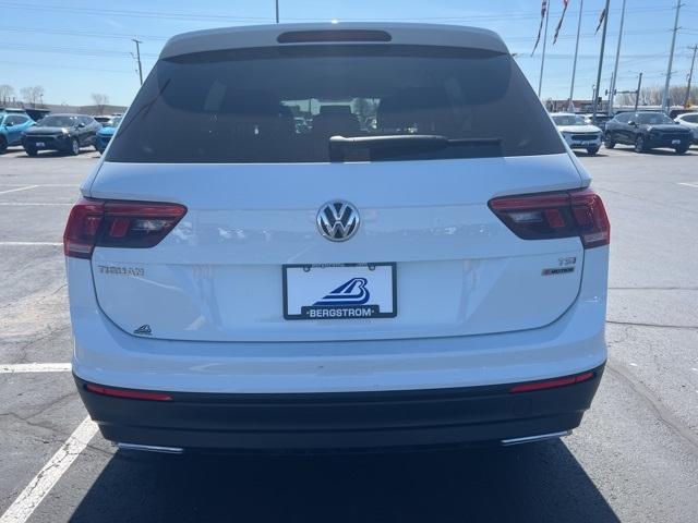 2018 Volkswagen Tiguan Vehicle Photo in GREEN BAY, WI 54304-5303