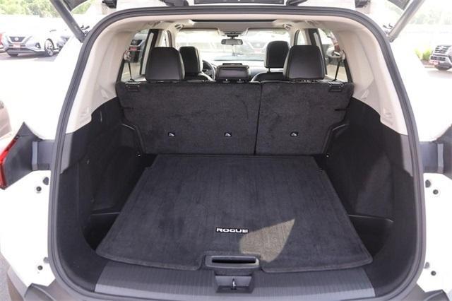 2023 Nissan Rogue Vehicle Photo in Hazelwood, MO 63042