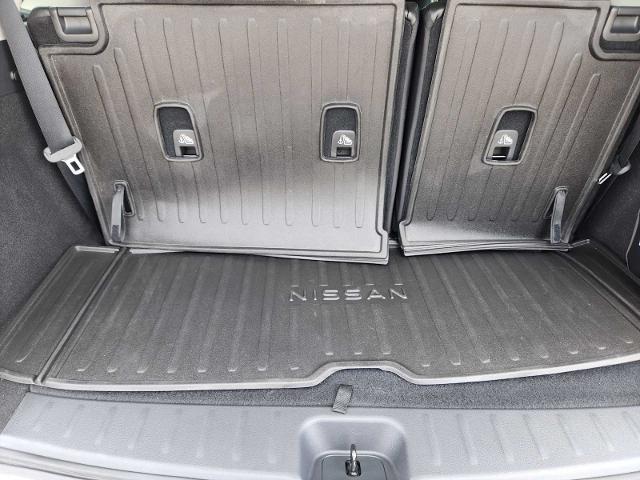 2022 Nissan Pathfinder Vehicle Photo in DENTON, TX 76210-9321