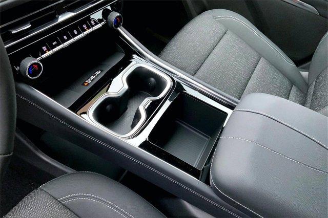 2025 Chevrolet Traverse Vehicle Photo in KANSAS CITY, MO 64114-4502