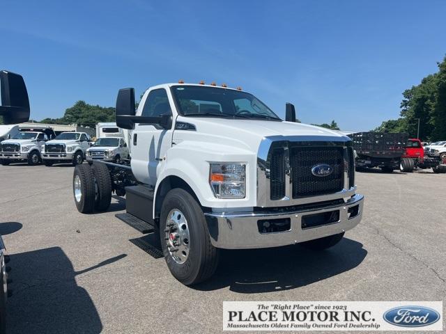 2025 Ford F-750SD Vehicle Photo in Webster, MA 01570-1415