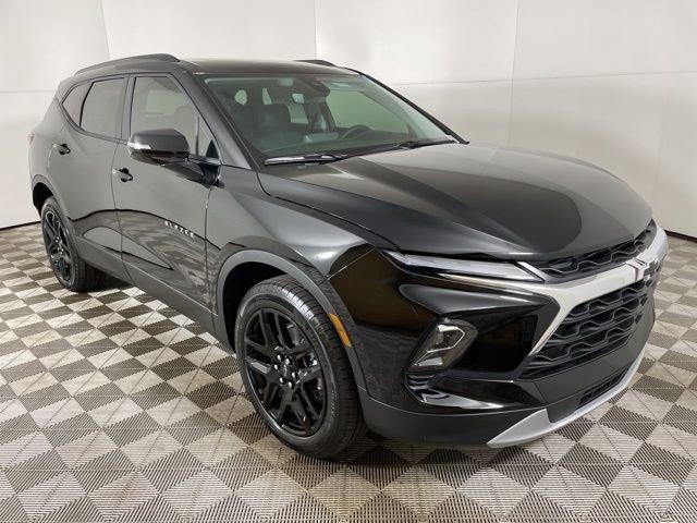 2025 Chevrolet Blazer Vehicle Photo in PHOENIX, AZ 85014-3381