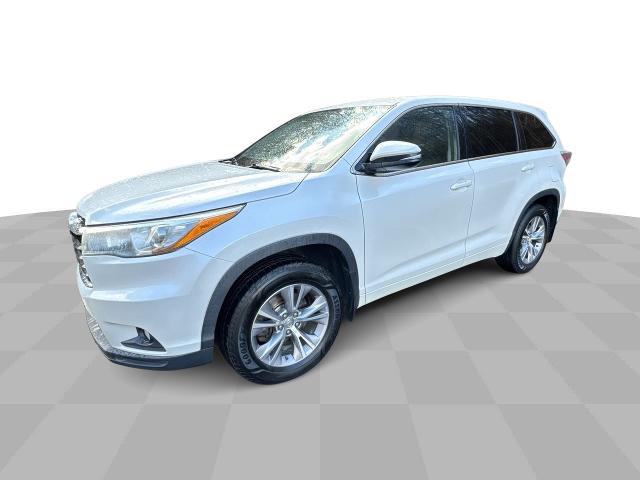 2015 Toyota Highlander Vehicle Photo in MARION, NC 28752-6372