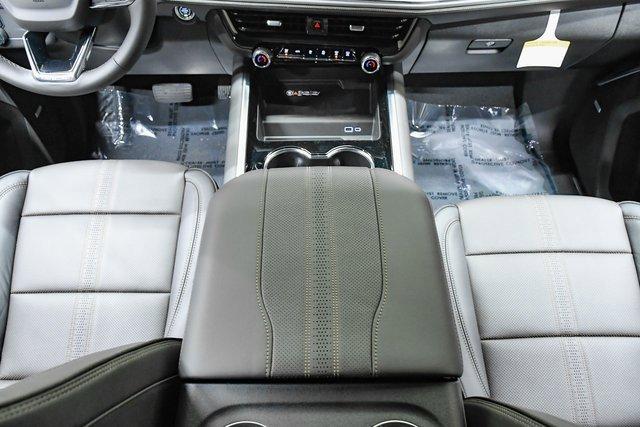 2025 Chevrolet Tahoe Vehicle Photo in EVERETT, WA 98203-5662