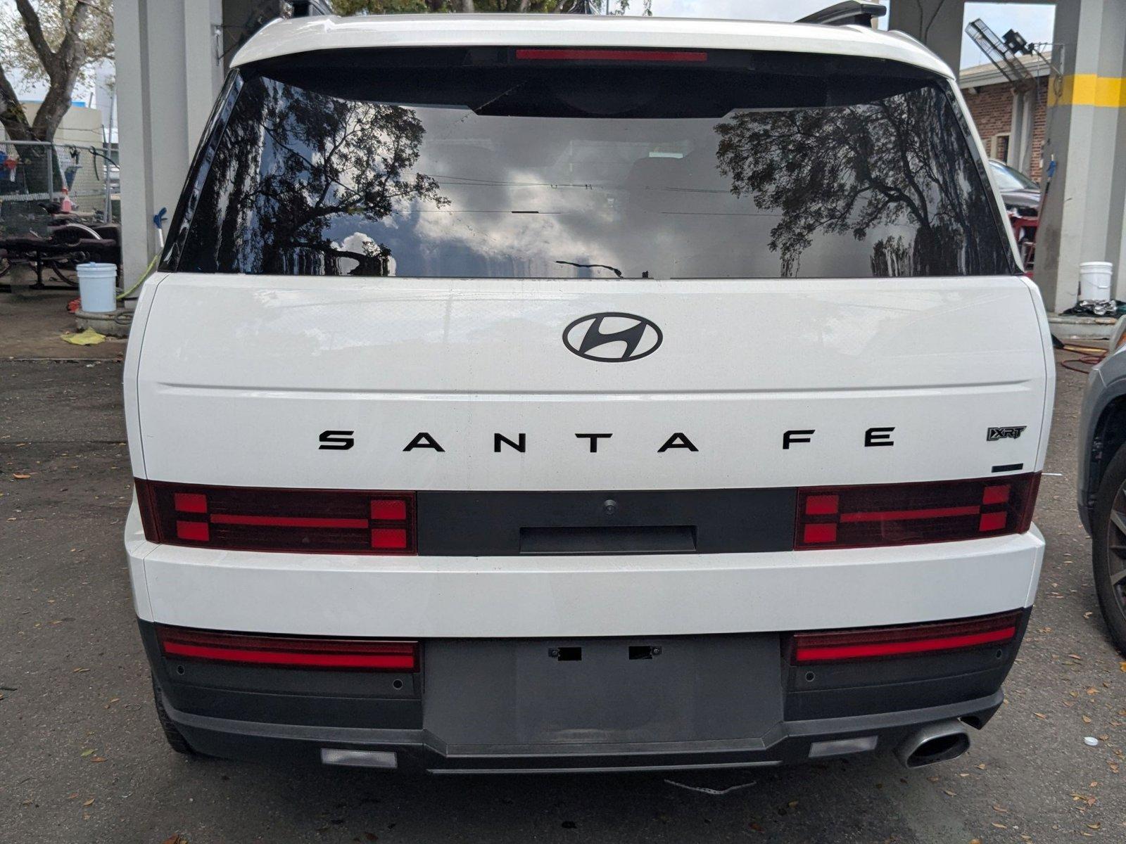 2024 Hyundai Santa Fe Vehicle Photo in MIAMI, FL 33134-2699