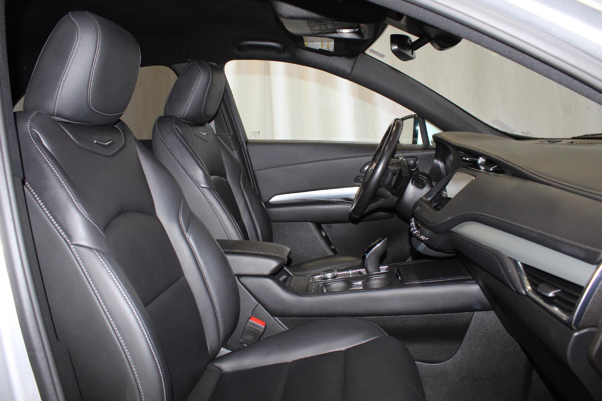 2022 Cadillac XT4 Vehicle Photo in NORTHAMPTON, MA 01060-1120
