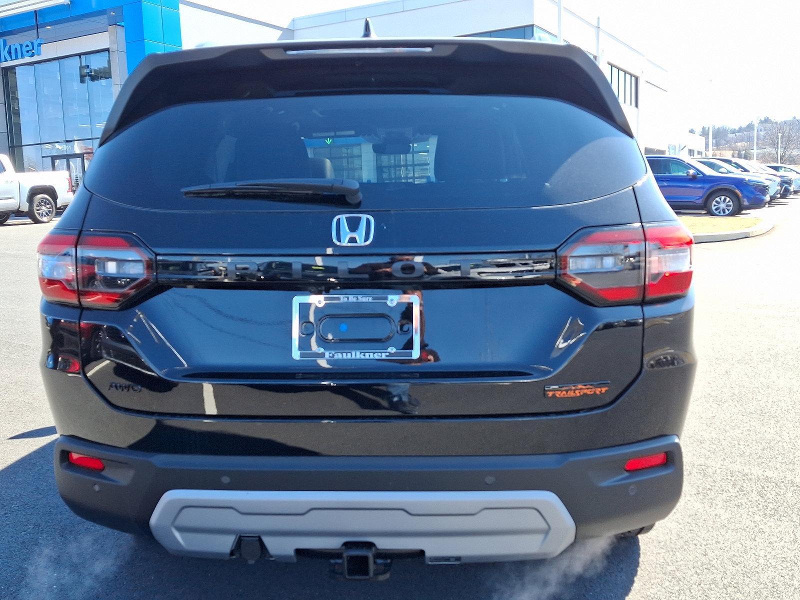 2025 Honda Pilot Vehicle Photo in Harrisburg, PA 17111