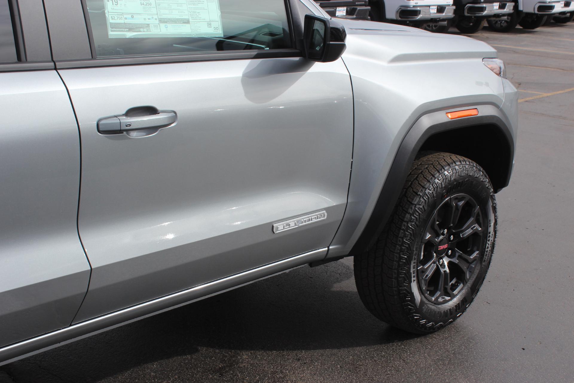 2025 GMC Canyon Vehicle Photo in AURORA, CO 80012-4011