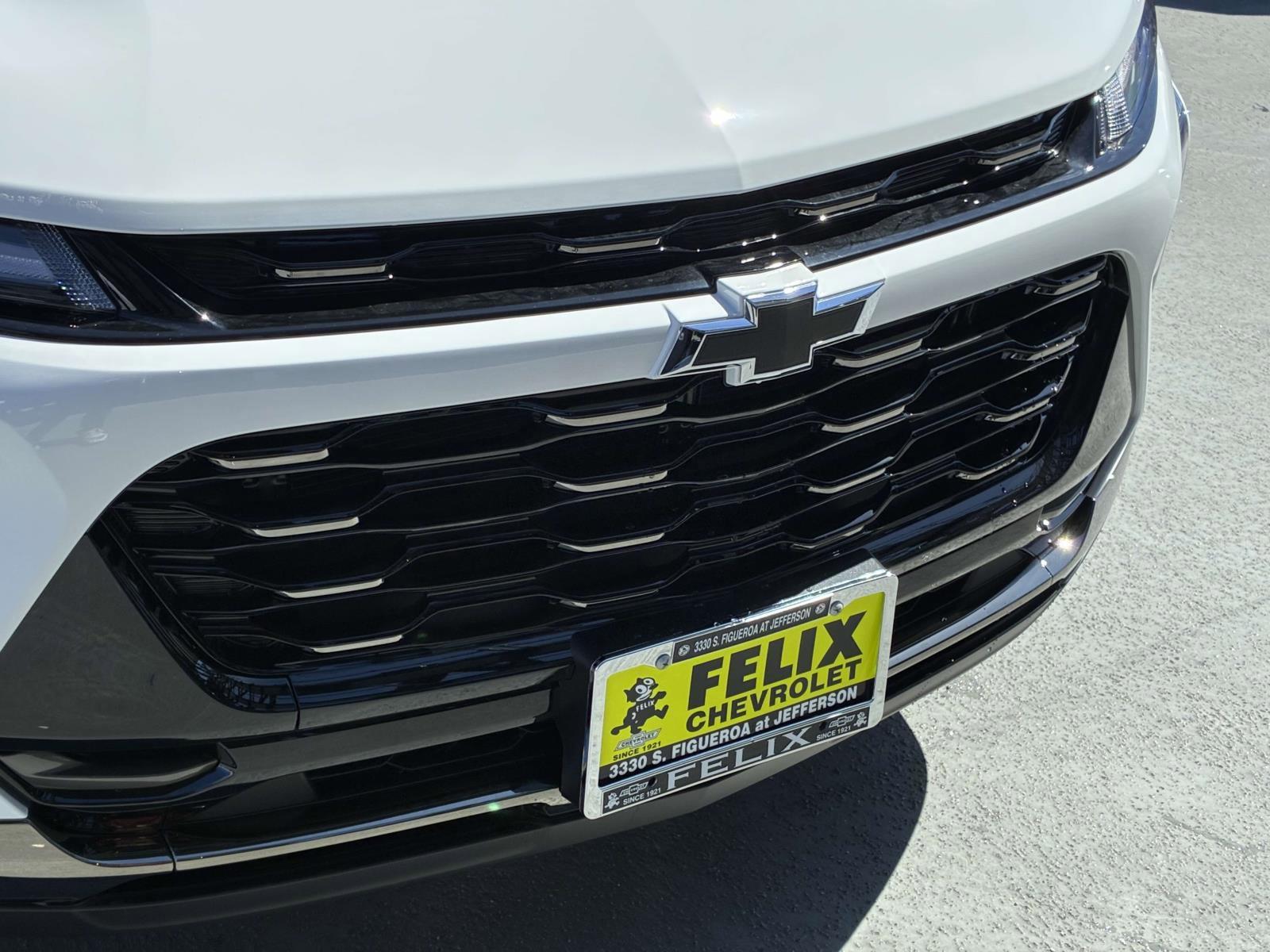 2025 Chevrolet Trax Vehicle Photo in LOS ANGELES, CA 90007-3794