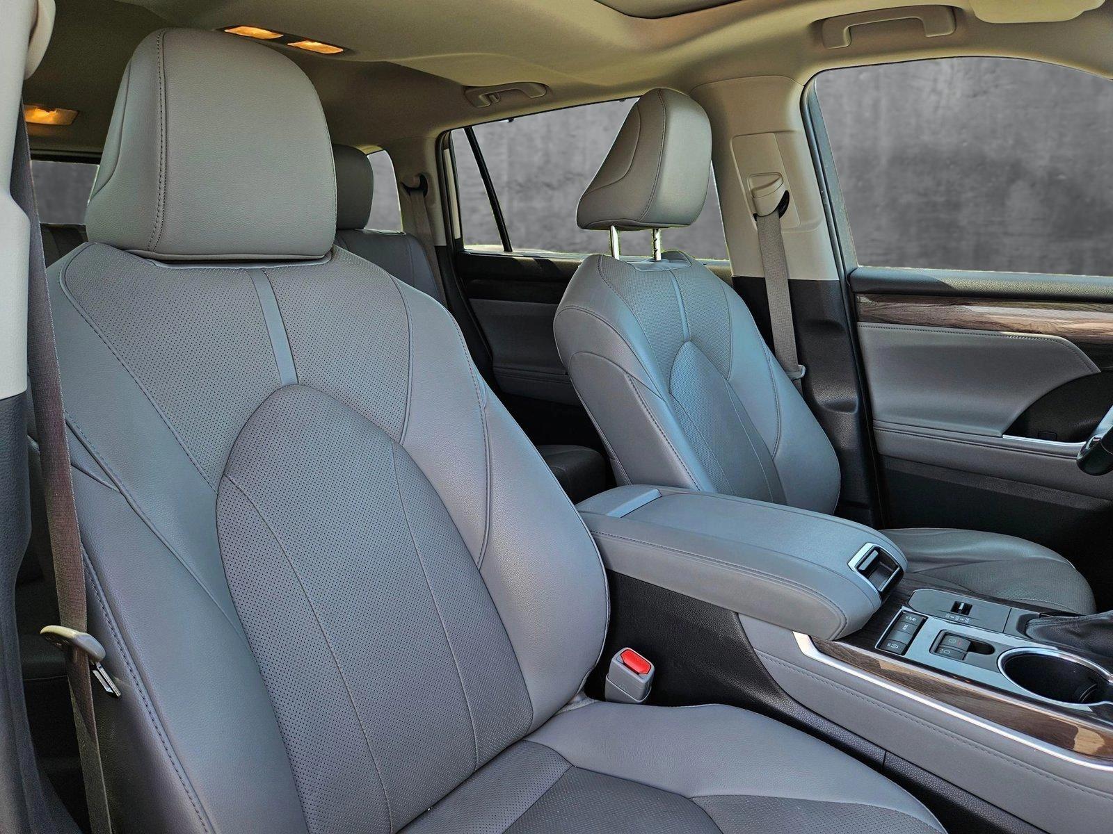 2021 Toyota Highlander Vehicle Photo in Austin, TX 78728